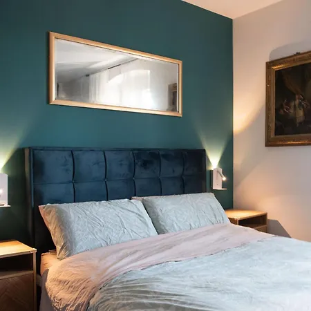 Apartment Focus