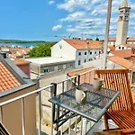 Apartment Focus